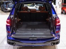 BMW X7 4.4 V8 GASOLINA M60i STEPTRONIC 2024/2025 VIA BELLA VEÍCULOS ESPECIAIS CAXIAS DO SUL / Carros no Vale