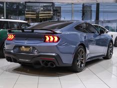 Ford MUSTANG 5.0 V8 GASOLINA DARK HORSE SELECTSHIFT 2025/2025 VIA BELLA VEÍCULOS ESPECIAIS CAXIAS DO SUL / Carros no Vale