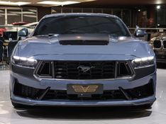 Ford MUSTANG 5.0 V8 GASOLINA DARK HORSE SELECTSHIFT 2025/2025 VIA BELLA VEÍCULOS ESPECIAIS CAXIAS DO SUL / Carros no Vale