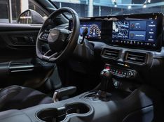 Ford MUSTANG 5.0 V8 GASOLINA DARK HORSE SELECTSHIFT 2025/2025 VIA BELLA VEÍCULOS ESPECIAIS CAXIAS DO SUL / Carros no Vale