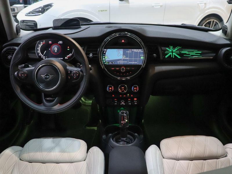 Mini COOPER 2.0 16V TWINPOWER GASOLINA S 4P STEPTRONIC 2020/2021 VIA BELLA VEÍCULOS ESPECIAIS CAXIAS DO SUL / Carros no Vale