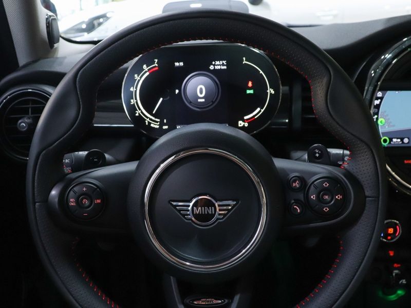 Mini COOPER 2.0 16V TWINPOWER GASOLINA S 4P STEPTRONIC 2020/2021 VIA BELLA VEÍCULOS ESPECIAIS CAXIAS DO SUL / Carros no Vale