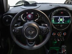 Mini COOPER 2.0 16V TWINPOWER GASOLINA S 4P STEPTRONIC 2020/2021 VIA BELLA VEÍCULOS ESPECIAIS CAXIAS DO SUL / Carros no Vale