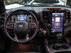 Ram 1500 5.7 V8 GASOLINA REBEL CD 4X4 AUTOMÁTICO 2022/2022 VIA BELLA VEÍCULOS ESPECIAIS CAXIAS DO SUL / Carros no Vale