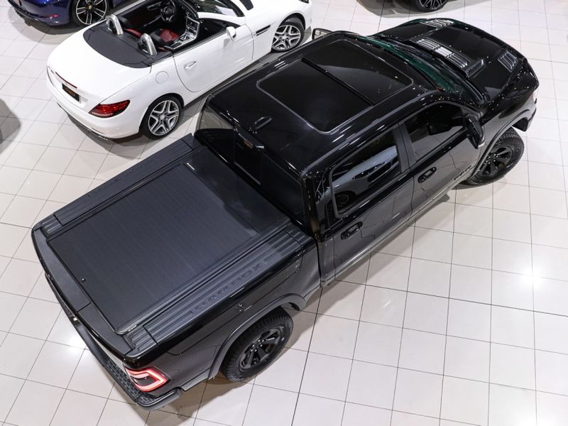 Ram 1500 5.7 V8 GASOLINA REBEL CD 4X4 AUTOMÁTICO 2022/2022 VIA BELLA VEÍCULOS ESPECIAIS CAXIAS DO SUL / Carros no Vale