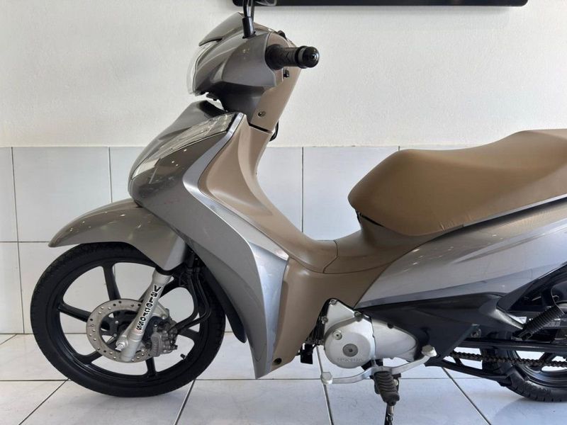 Honda Motos BIZ 125 2019 SÓ MOTOS E AUTOMÓVEIS SANTA CRUZ DO SUL / Carros no Vale