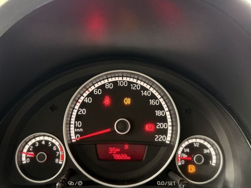 VOLKSWAGEN UP! MOVE 1.0 TSI (VENDIDO) 2017 SÓ MOTOS E AUTOMÓVEIS SANTA CRUZ DO SUL / Carros no Vale