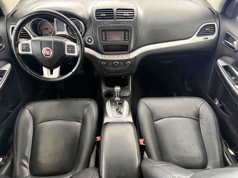 Fiat Freemont Emotion 2.4 2011/2012 COVEL VEICULOS ENCANTADO / Carros no Vale Fiat Freemont Emotion 2.4 2011/2012 COVEL VEICULOS ENCANTADO / Carros no Vale