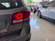 Fiat Freemont Emotion 2.4 2011/2012 COVEL VEICULOS ENCANTADO / Carros no Vale