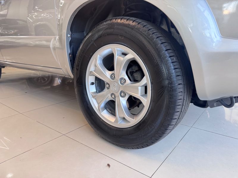 Hyundai Tucson 2.0 Gls 2014/2015 COVEL VEICULOS ENCANTADO / Carros no Vale