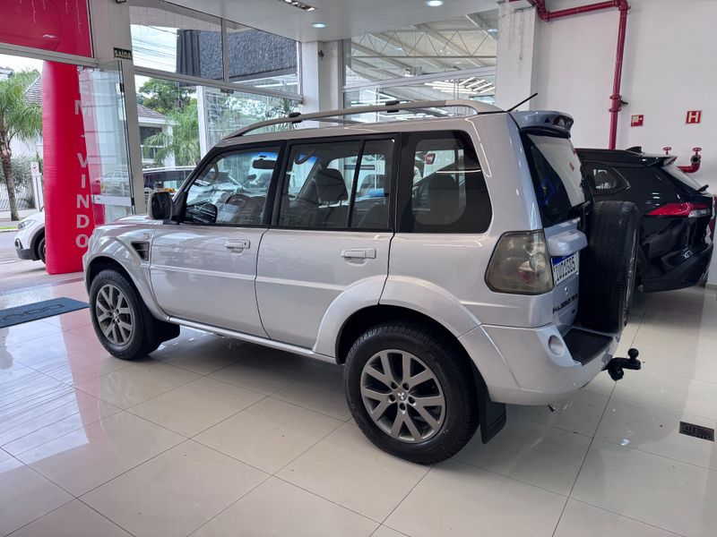 Mitsubishi Pajero Tr4 Fl 2wd Hp 2013/2013 COVEL VEICULOS ENCANTADO / Carros no Vale