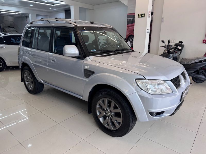 Mitsubishi Pajero Tr4 Fl 2wd Hp 2013/2013 COVEL VEICULOS ENCANTADO / Carros no Vale