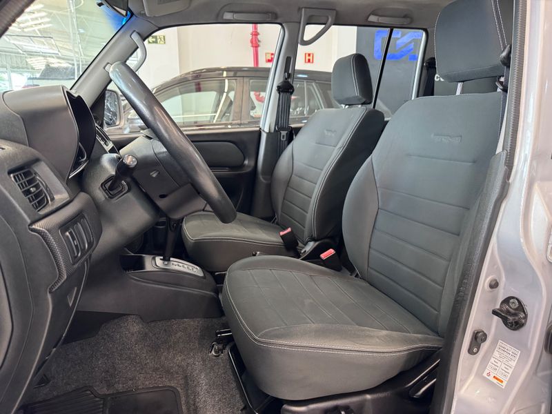 Mitsubishi Pajero Tr4 Fl 2wd Hp 2013/2013 COVEL VEICULOS ENCANTADO / Carros no Vale