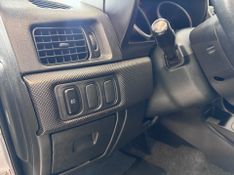 Mitsubishi Pajero Tr4 Fl 2wd Hp 2013/2013 COVEL VEICULOS ENCANTADO / Carros no Vale