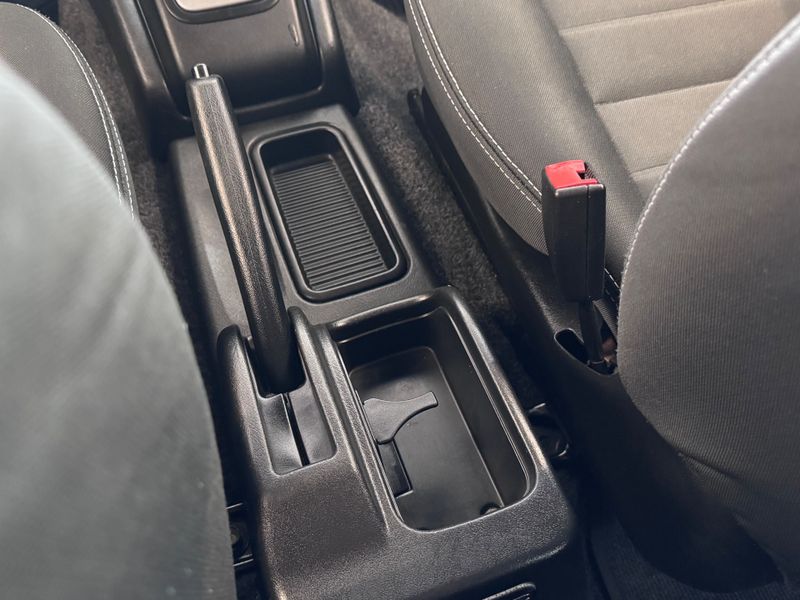 Mitsubishi Pajero Tr4 Fl 2wd Hp 2013/2013 COVEL VEICULOS ENCANTADO / Carros no Vale