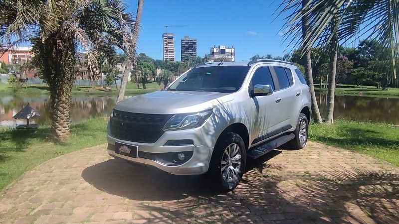 Chevrolet TRAILBLAZER LTZ 2.8 2017 GRASSI VEÍCULOS LAJEADO / Carros no Vale