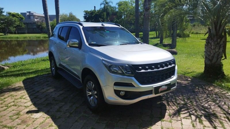 Chevrolet TRAILBLAZER LTZ 2.8 2017 GRASSI VEÍCULOS LAJEADO / Carros no Vale
