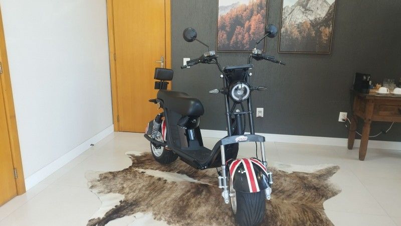 Outros X12 1000W AUTOPROPELIDO 2026 GRASSI VEÍCULOS LAJEADO / Carros no Vale