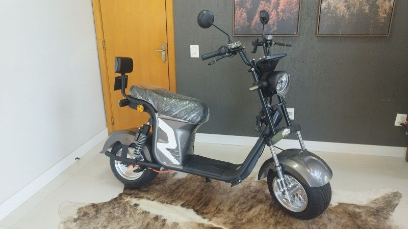 Outros X12 1000W AUTOPROPELIDO 2026 GRASSI VEÍCULOS LAJEADO / Carros no Vale