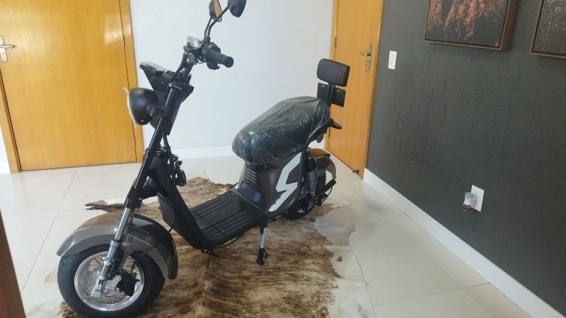 Outros X12 1000W AUTOPROPELIDO 2026 GRASSI VEÍCULOS LAJEADO / Carros no Vale