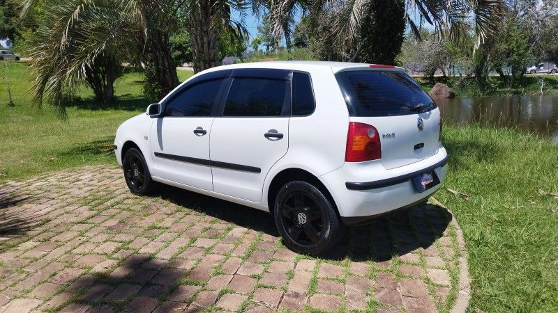 Volkswagen POLO HATCH 1.6 2003 GRASSI VEÍCULOS LAJEADO / Carros no Vale