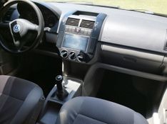 Volkswagen POLO HATCH 1.6 2003 GRASSI VEÍCULOS LAJEADO / Carros no Vale