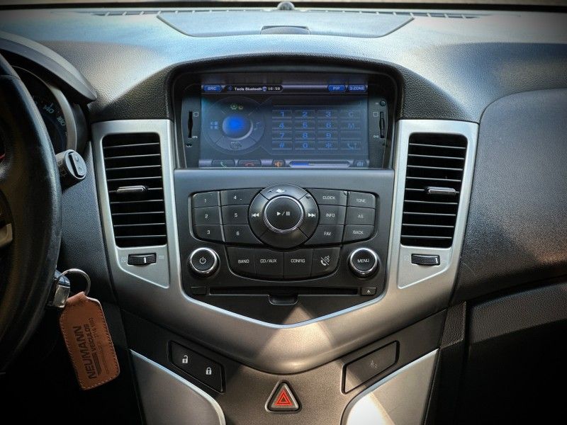 Chevrolet CRUZE LT 1.8 2012 NEUMANN VEÍCULOS ARROIO DO MEIO / Carros no Vale