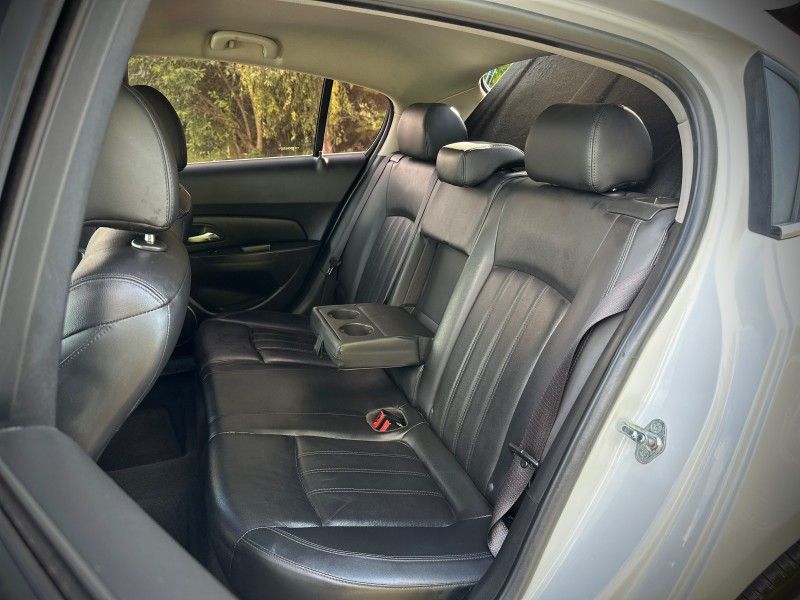 Chevrolet CRUZE LT 1.8 2012 NEUMANN VEÍCULOS ARROIO DO MEIO / Carros no Vale