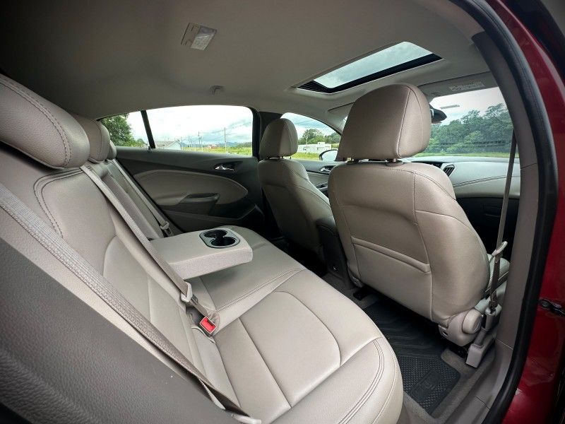 Chevrolet CRUZE SPORT LTZ 1.4 2018 NEUMANN VEÍCULOS ARROIO DO MEIO / Carros no Vale