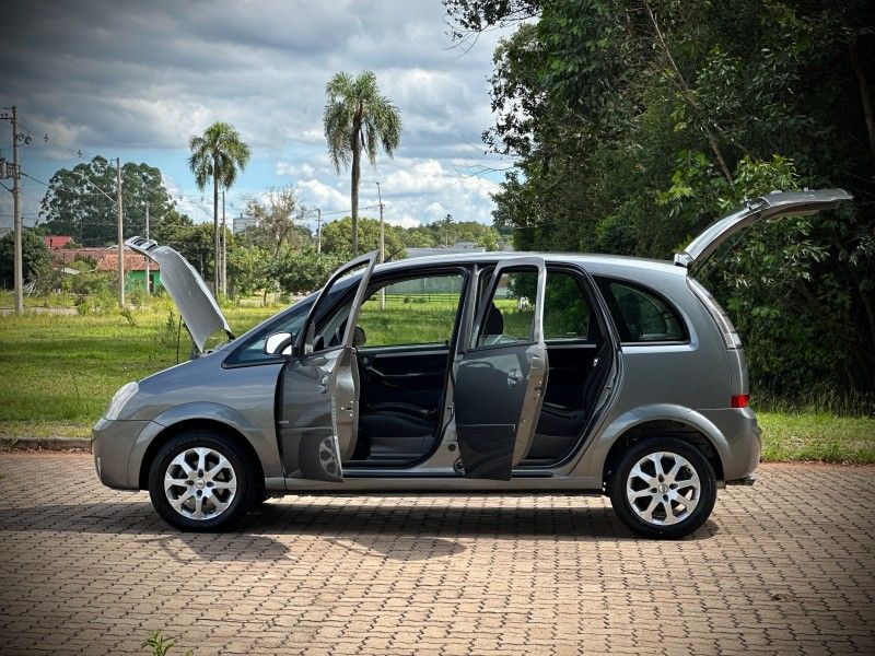 Chevrolet MERIVA PREMIUM EASYTRONIC 2011 NEUMANN VEÍCULOS ARROIO DO MEIO / Carros no Vale