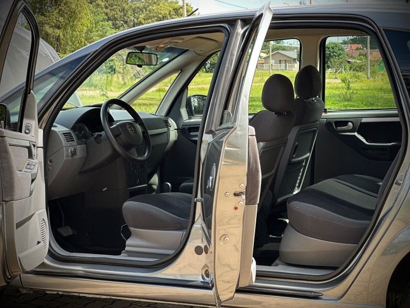 Chevrolet MERIVA PREMIUM EASYTRONIC 2011 NEUMANN VEÍCULOS ARROIO DO MEIO / Carros no Vale