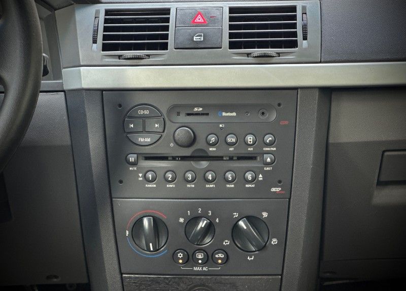 Chevrolet MERIVA PREMIUM EASYTRONIC 2011 NEUMANN VEÍCULOS ARROIO DO MEIO / Carros no Vale