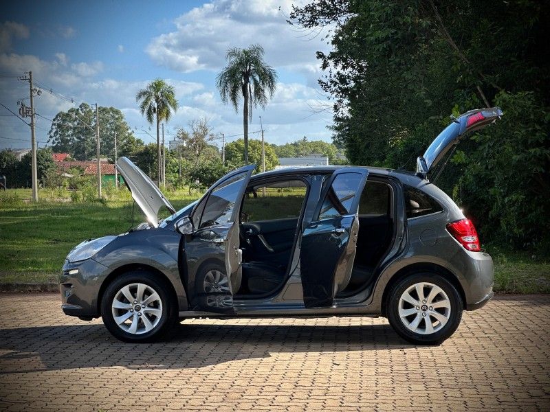 Citroen C3 EXCLUSIVE 1.6 2014 NEUMANN VEÍCULOS ARROIO DO MEIO / Carros no Vale Citroen C3 EXCLUSIVE 1.6 2014 NEUMANN VEÍCULOS ARROIO DO MEIO / Carros no Vale