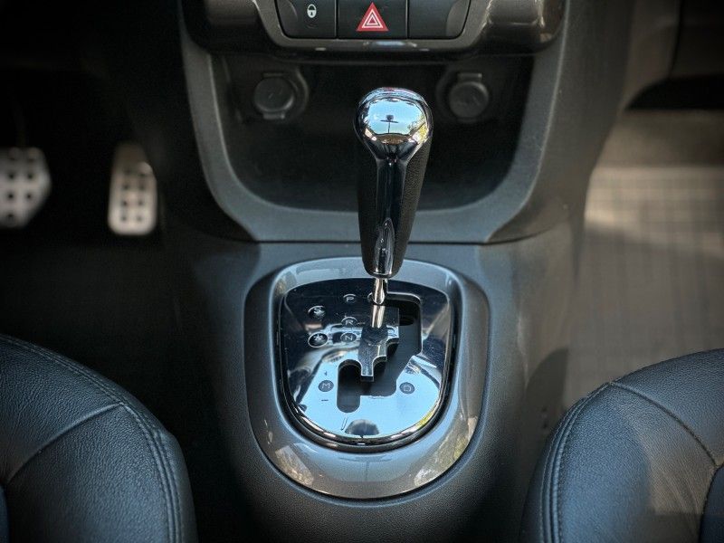 Citroen C3 EXCLUSIVE 1.6 2014 NEUMANN VEÍCULOS ARROIO DO MEIO / Carros no Vale Citroen C3 EXCLUSIVE 1.6 2014 NEUMANN VEÍCULOS ARROIO DO MEIO / Carros no Vale