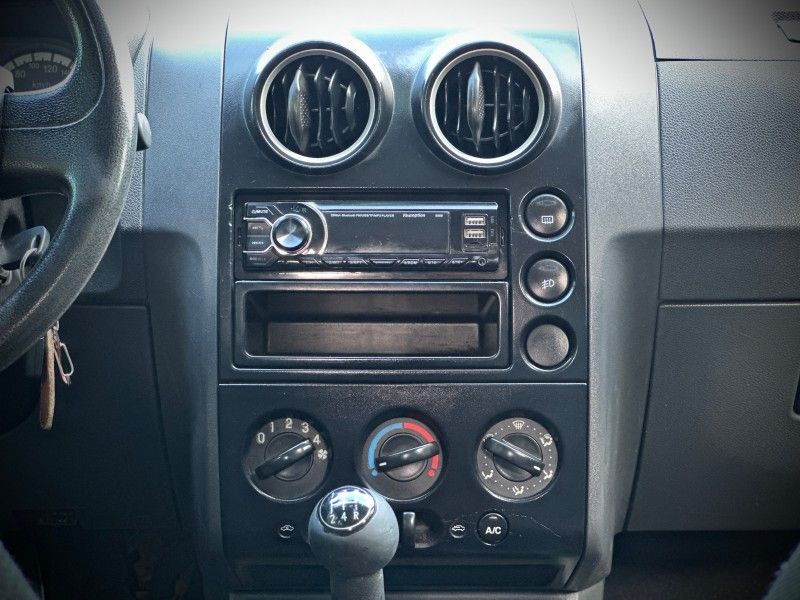 Ford ECOSPORT XLS 1.6 2004 NEUMANN VEÍCULOS ARROIO DO MEIO / Carros no Vale