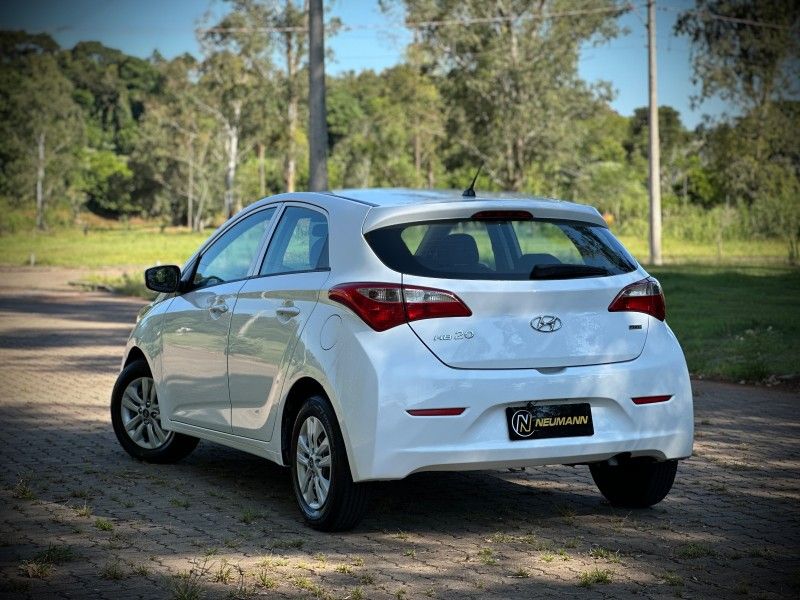 Hyundai HB20 COMFORT 1.0 2014 NEUMANN VEÍCULOS ARROIO DO MEIO / Carros no Vale