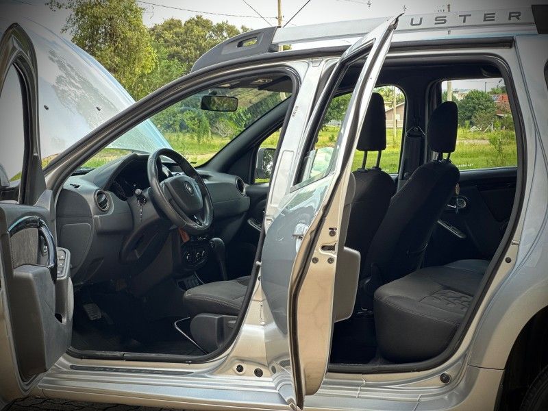 Renault DUSTER DYNAMIQUE 2.0 2016 NEUMANN VEÍCULOS ARROIO DO MEIO / Carros no Vale Renault DUSTER DYNAMIQUE 2.0 2016 NEUMANN VEÍCULOS ARROIO DO MEIO / Carros no Vale