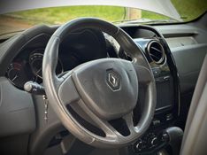 Renault DUSTER DYNAMIQUE 2.0 2016 NEUMANN VEÍCULOS ARROIO DO MEIO / Carros no Vale