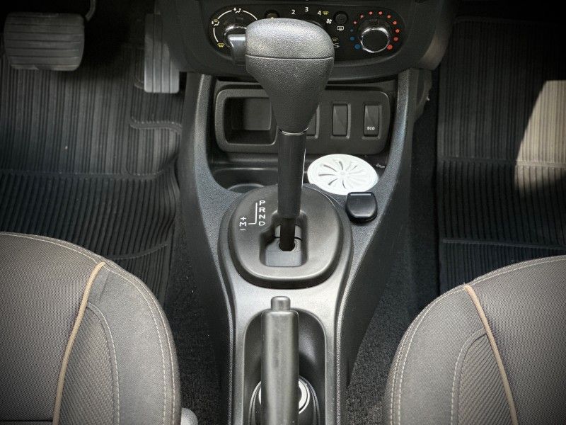 Renault DUSTER DYNAMIQUE 2.0 2016 NEUMANN VEÍCULOS ARROIO DO MEIO / Carros no Vale Renault DUSTER DYNAMIQUE 2.0 2016 NEUMANN VEÍCULOS ARROIO DO MEIO / Carros no Vale