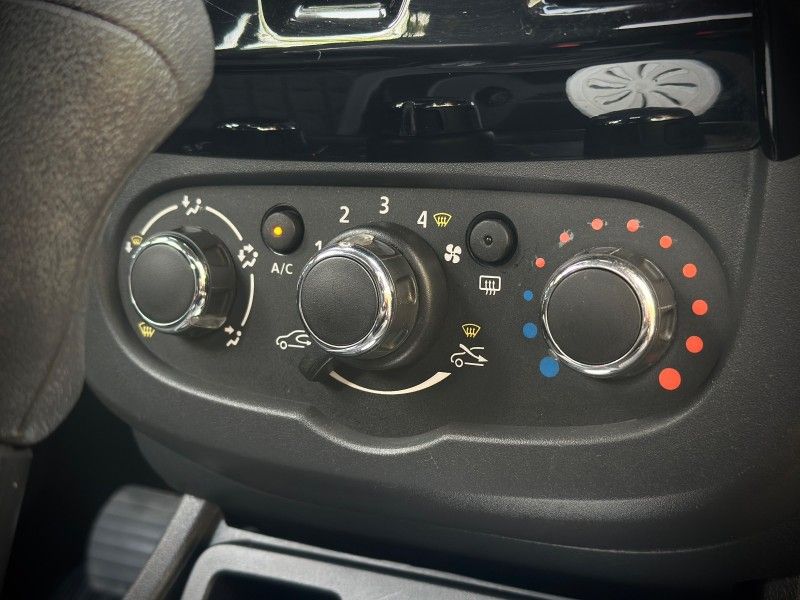 Renault DUSTER DYNAMIQUE 2.0 2016 NEUMANN VEÍCULOS ARROIO DO MEIO / Carros no Vale Renault DUSTER DYNAMIQUE 2.0 2016 NEUMANN VEÍCULOS ARROIO DO MEIO / Carros no Vale