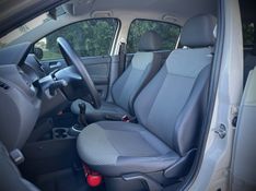 Volkswagen GOL G5 1.6 2012 NEUMANN VEÍCULOS ARROIO DO MEIO / Carros no Vale