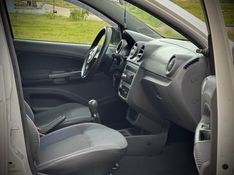 Volkswagen VOYAGE TRENDLINE 1.6 2015 NEUMANN VEÍCULOS ARROIO DO MEIO / Carros no Vale