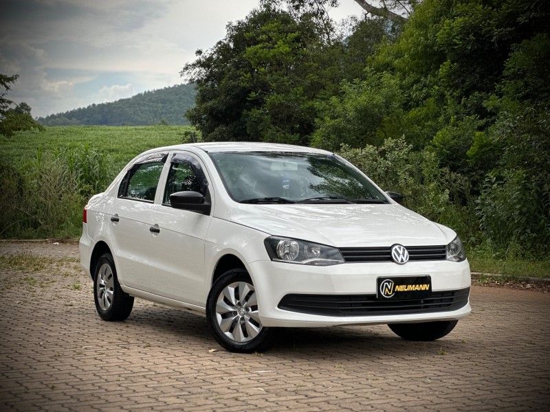 Volkswagen VOYAGE TRENDLINE 1.6 2015 NEUMANN VEÍCULOS ARROIO DO MEIO / Carros no Vale