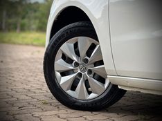 Volkswagen VOYAGE TRENDLINE 1.6 2015 NEUMANN VEÍCULOS ARROIO DO MEIO / Carros no Vale
