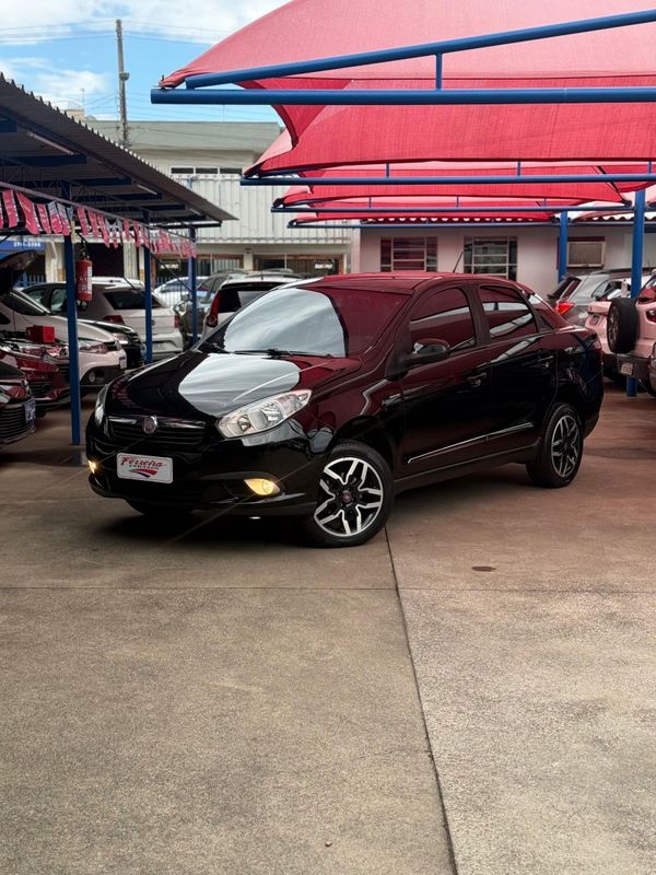 Fiat GRAND SIENA ESSENCE 1.6 2014 FERREIRA VEÍCULOS VENÂNCIO AIRES / Carros no Vale