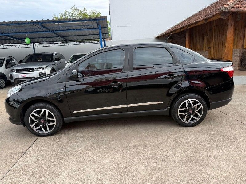 Fiat GRAND SIENA ESSENCE 1.6 2014 FERREIRA VEÍCULOS VENÂNCIO AIRES / Carros no Vale