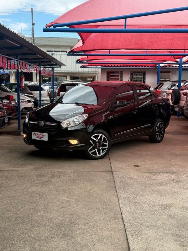 Fiat GRAND SIENA ESSENCE 1.6 2014 FERREIRA VEÍCULOS VENÂNCIO AIRES / Carros no Vale