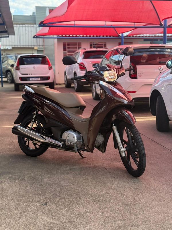 Honda Motos BIZ 125 2022 FERREIRA VEÍCULOS VENÂNCIO AIRES / Carros no Vale