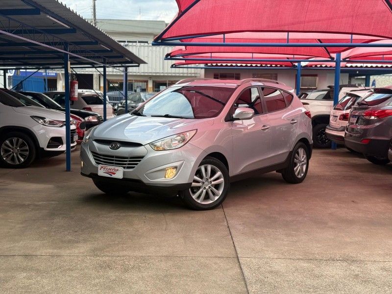 Hyundai IX35 2.0 2012 FERREIRA VEÍCULOS VENÂNCIO AIRES / Carros no Vale