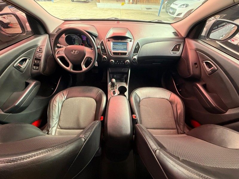 Hyundai IX35 2.0 2012 FERREIRA VEÍCULOS VENÂNCIO AIRES / Carros no Vale